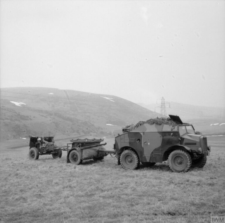 1941年英国陆军Morris C8四轮驱动火炮牵引车