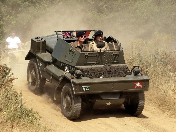 英国Daimler Dingo轻型装甲侦察车