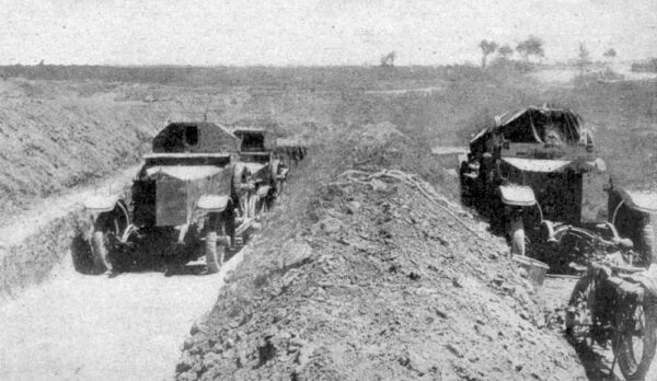 1915年加里波利海勒海角的英国皇家海军航空队装甲汽车