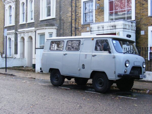 UAZ-452四驱厢式车