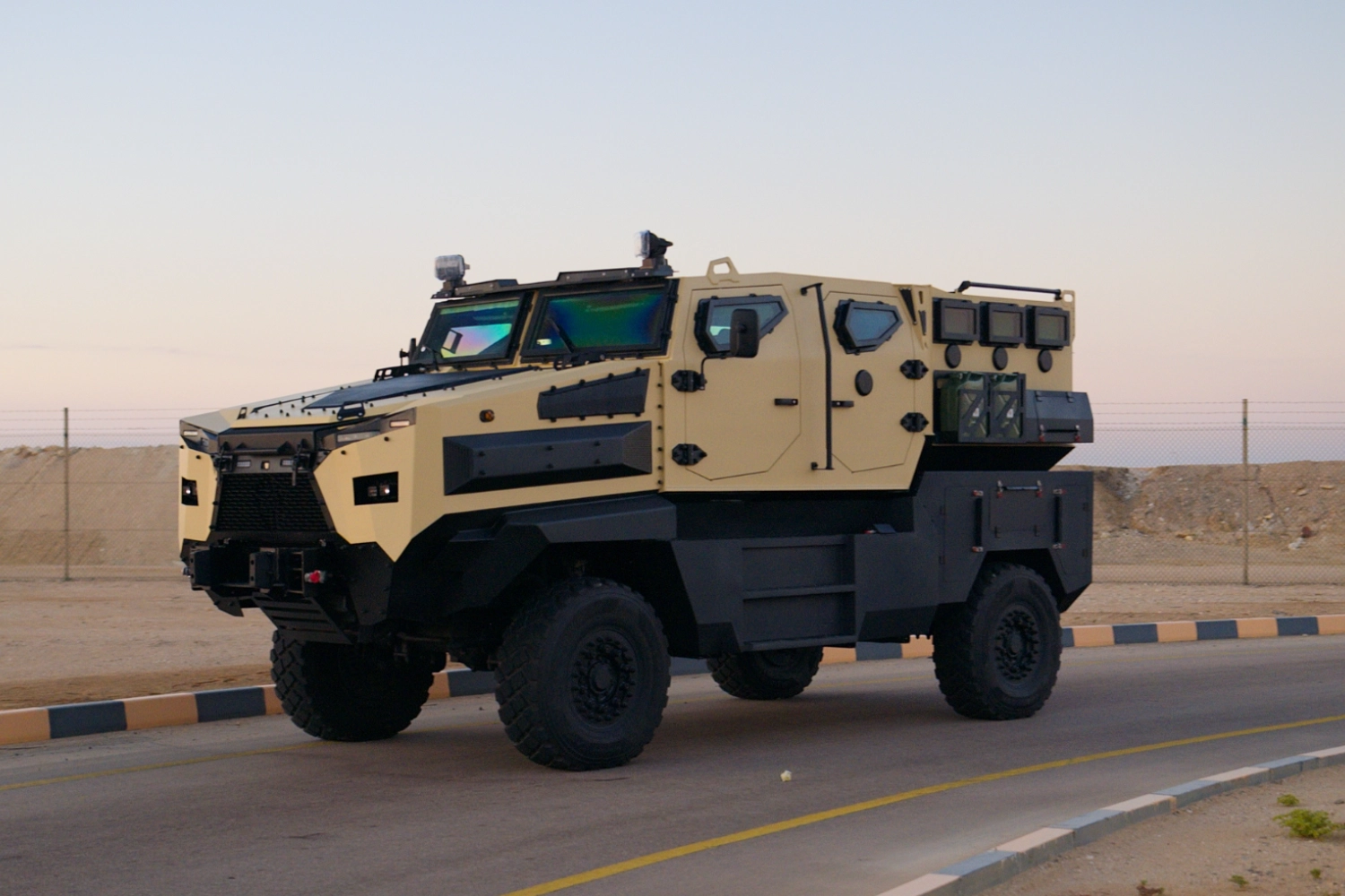 The Armored Group Kuvasz 装甲车