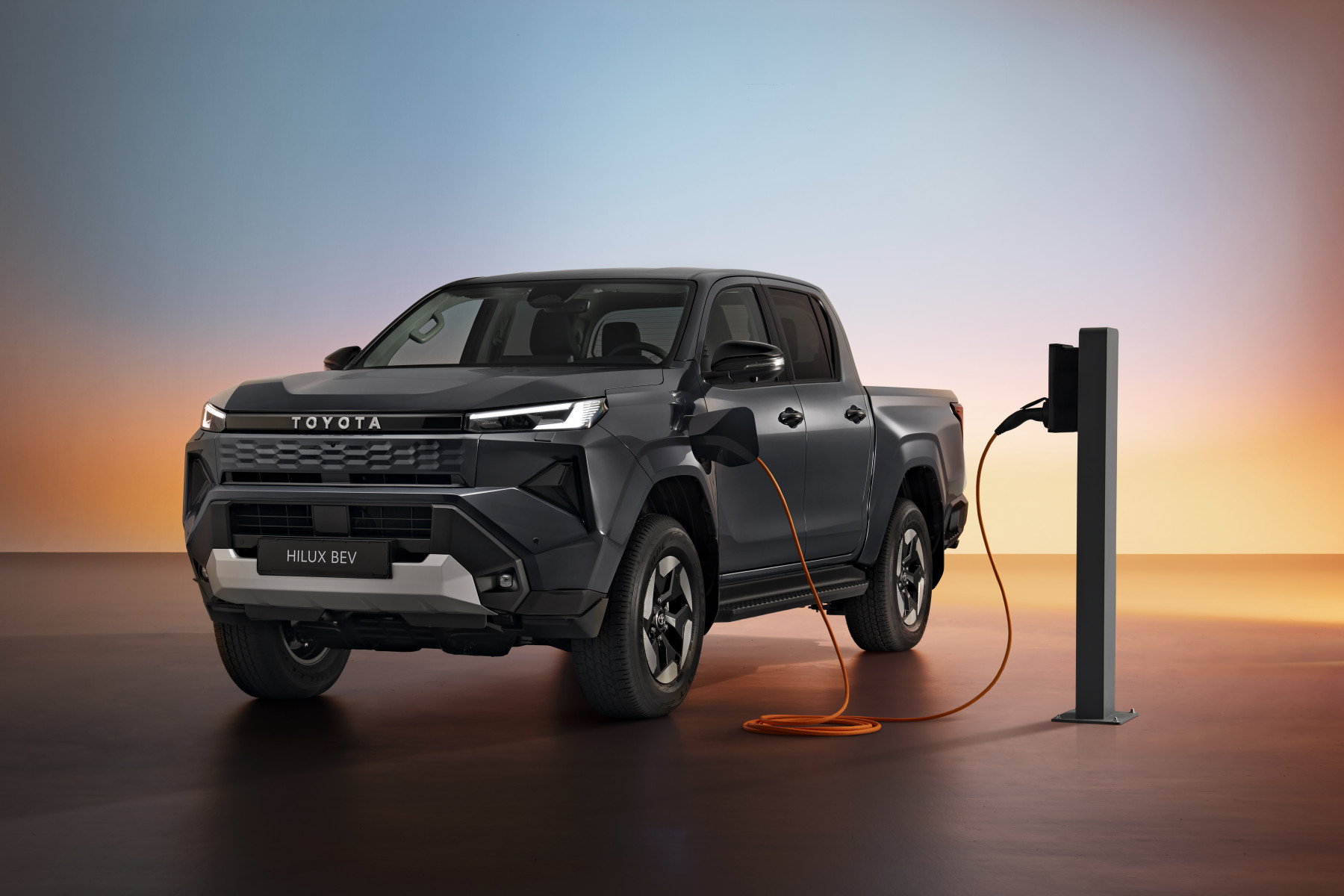 ToyotaHiluxBEV新款皮卡