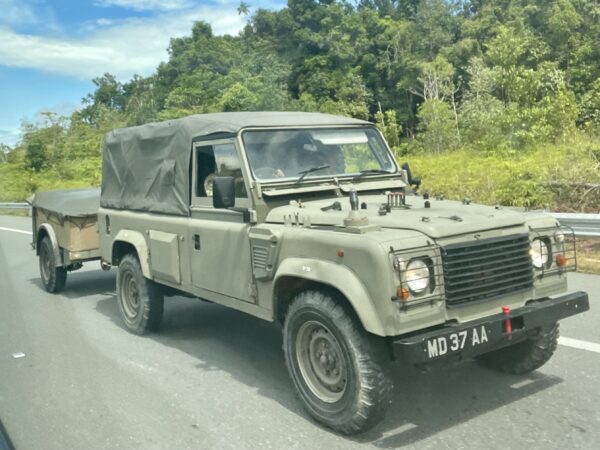 驻文莱英军Land Rover Wolf