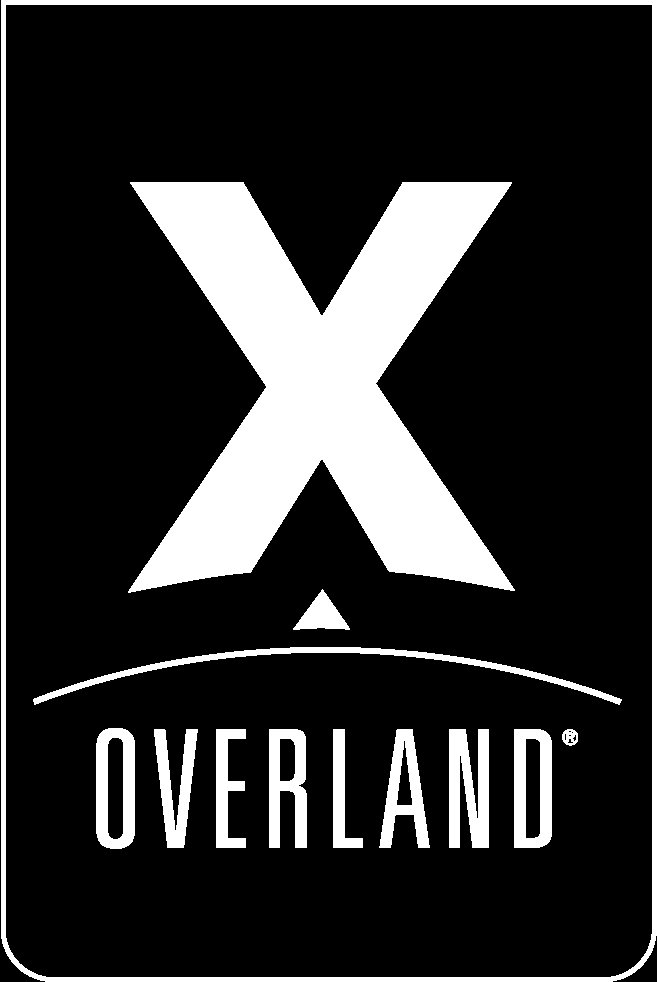黑底白字X OVERLAND品牌标志